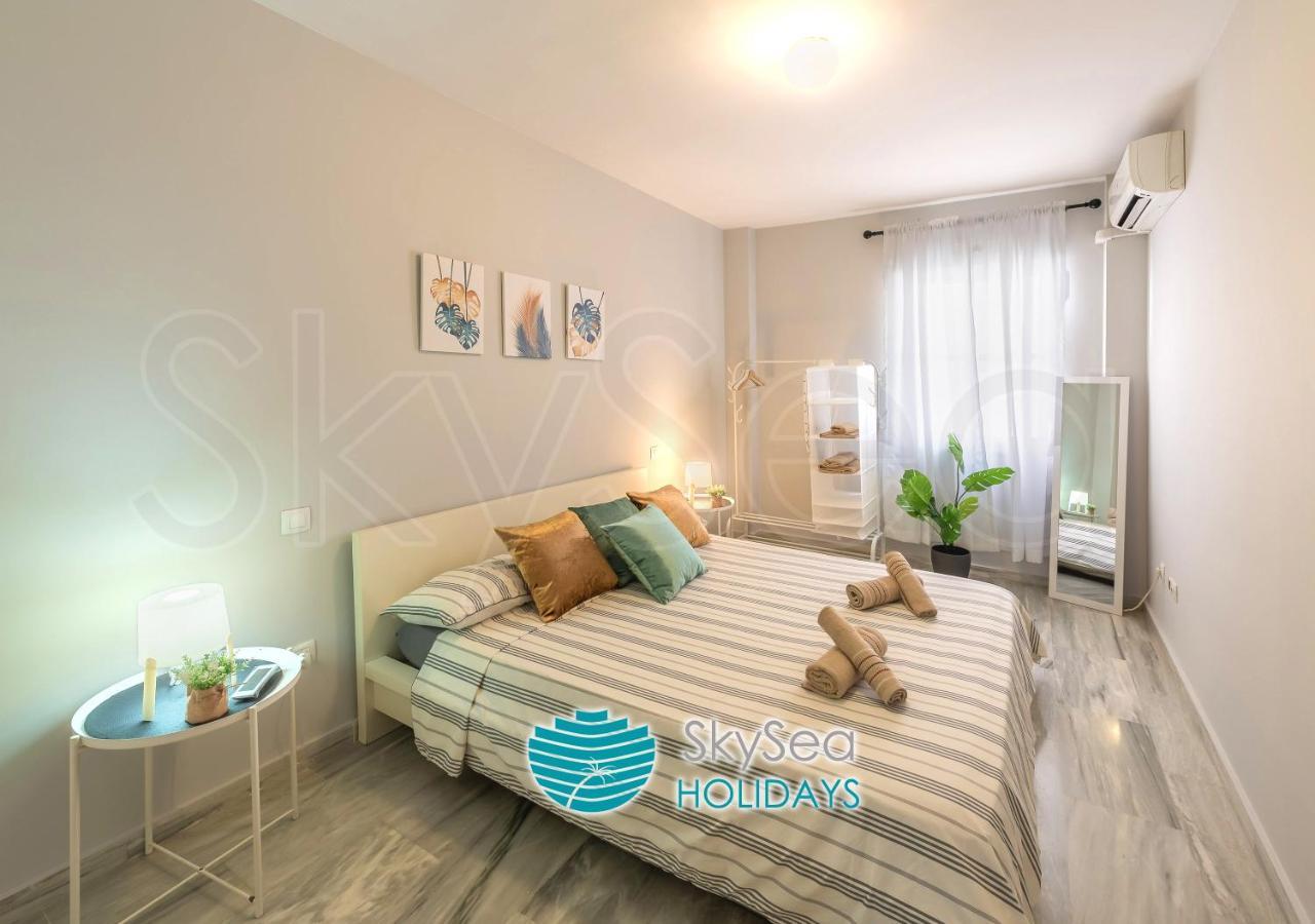 Sky Sea Holidays Malaga Turquesa Bagian luar foto