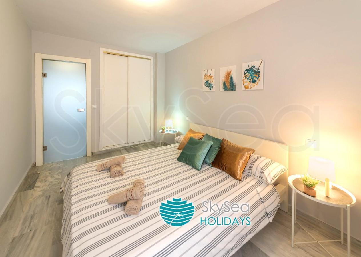 Sky Sea Holidays Malaga Turquesa Bagian luar foto